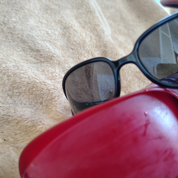 Prada Black and Red Sunglasses - Picture 5 of 11